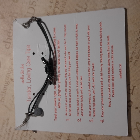 Stella & Dot pearl & silver bracelet - Picture 3 of 4